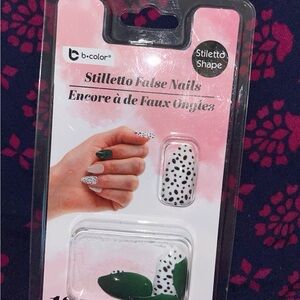 Stiletto False Nails - Black and White